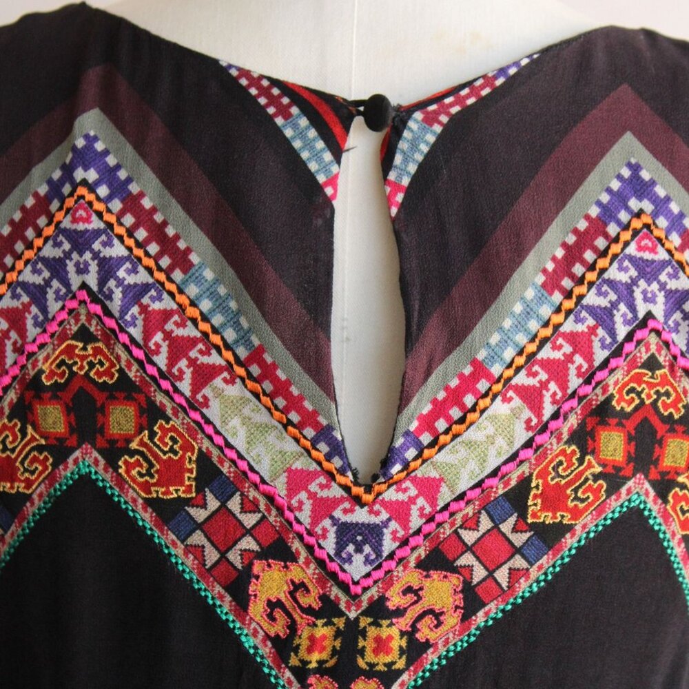 Tanvi Kedia Womens Dress, Size 6, Keyhole Back, Boho Folk Style Embroidery - Picture 12 of 12